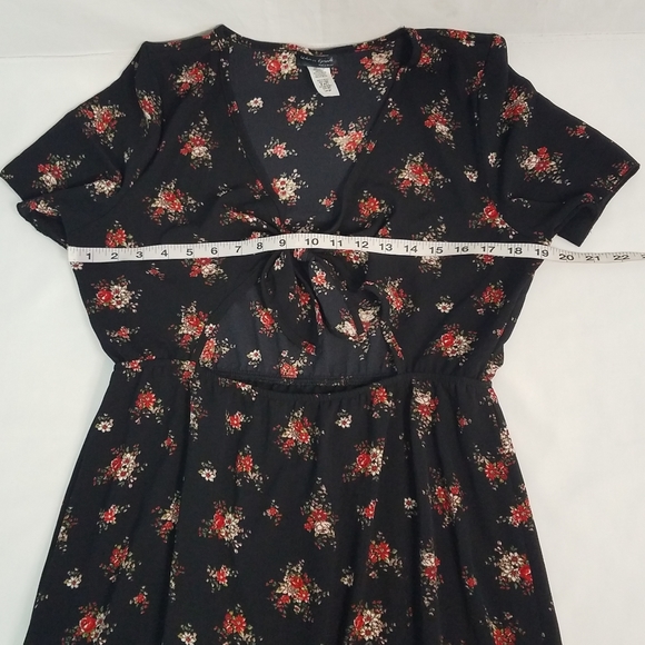 Beautiful floral print maxi dress!!! - Picture 7 of 9